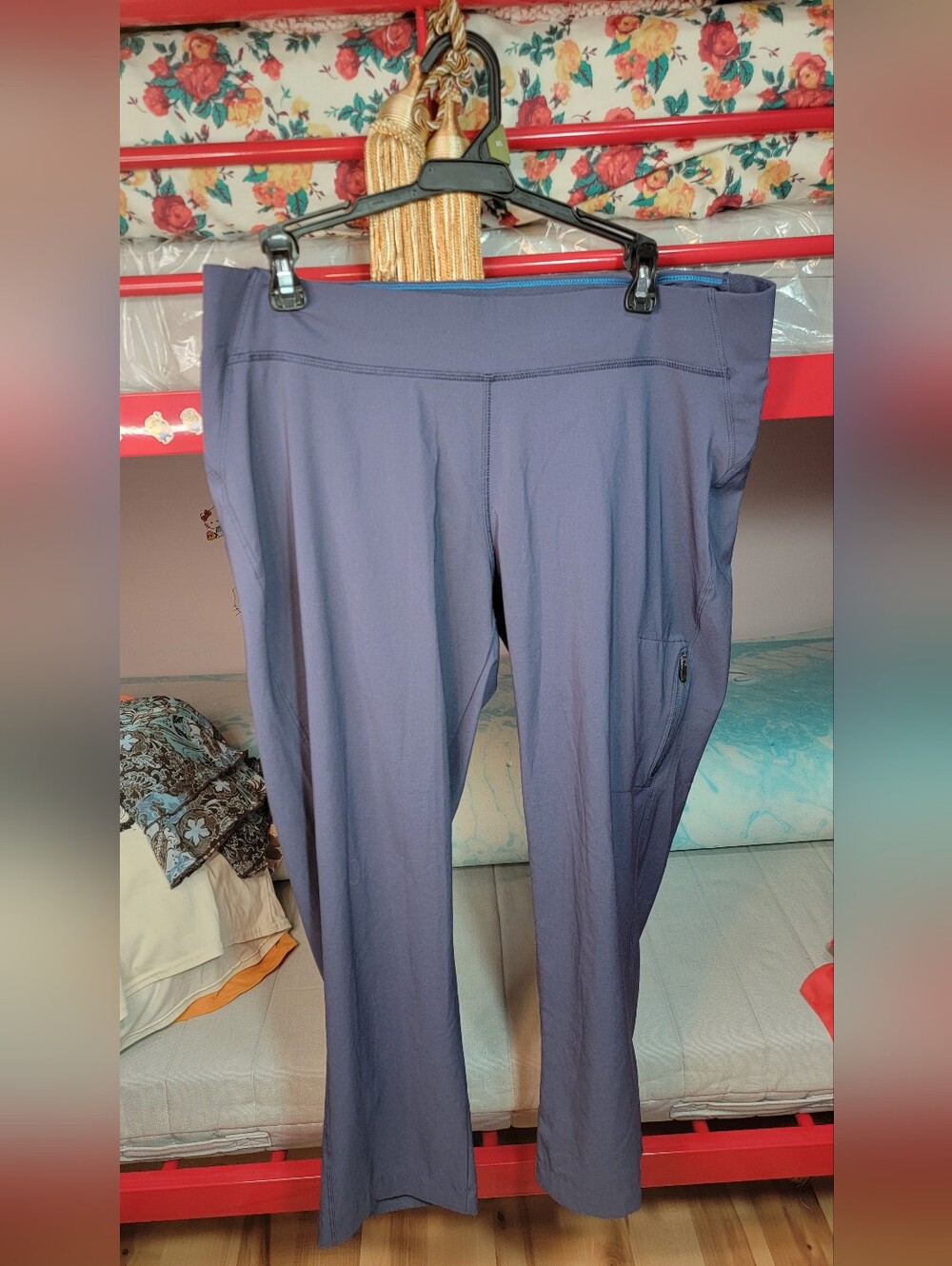 Columbia Navy Blue Stretch Track Pants with Zip Pocket Size Extra Large